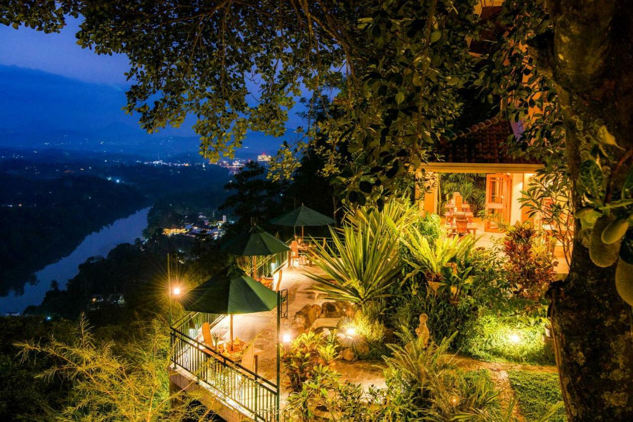 Villa Rosa Kandy Exterior photo